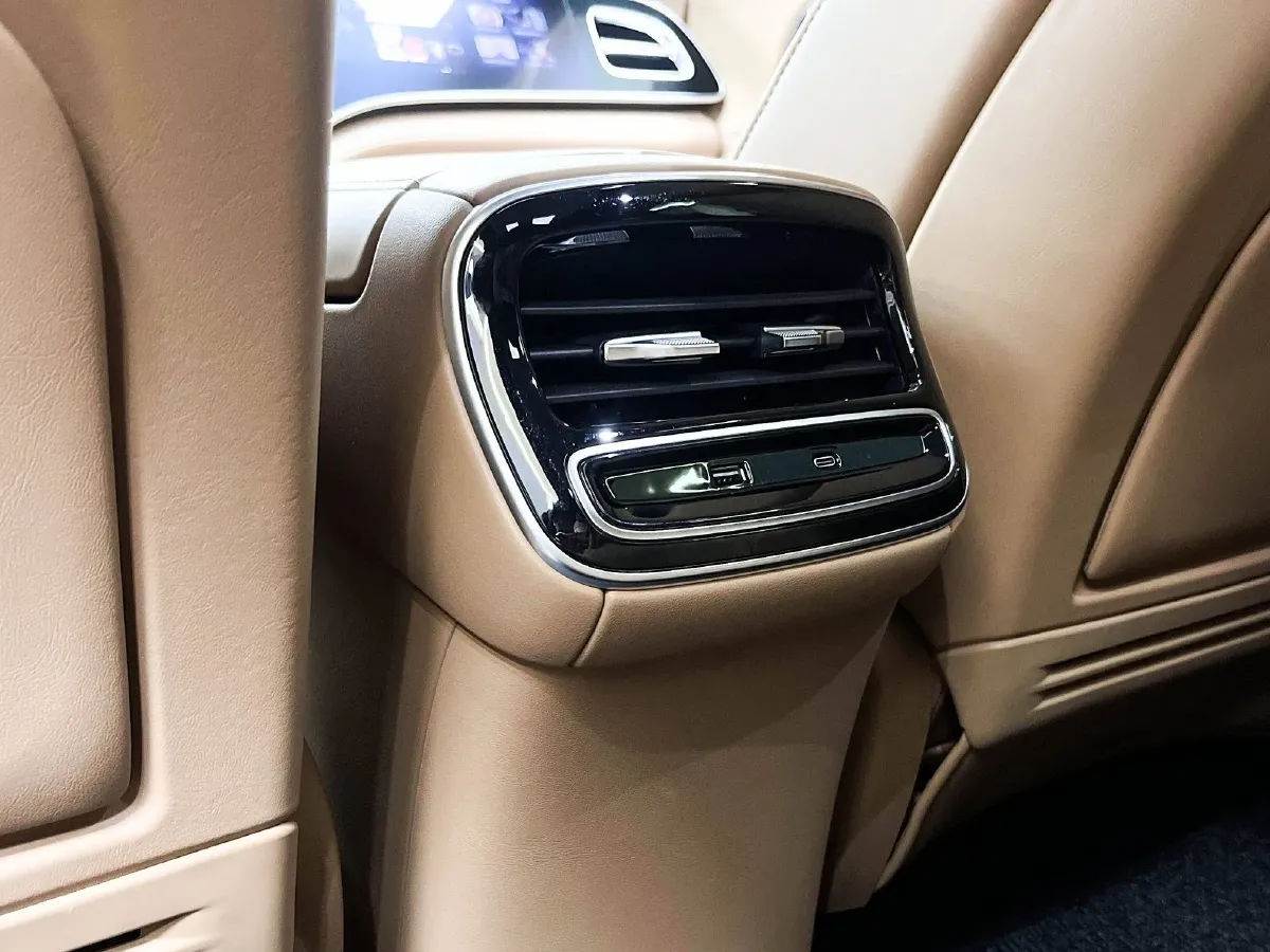 2024 Rising Auto R7 BEV 77KWH,autocango,china used car exporter,china ev exporter,chinese used car exporter,chinese used ev exporter