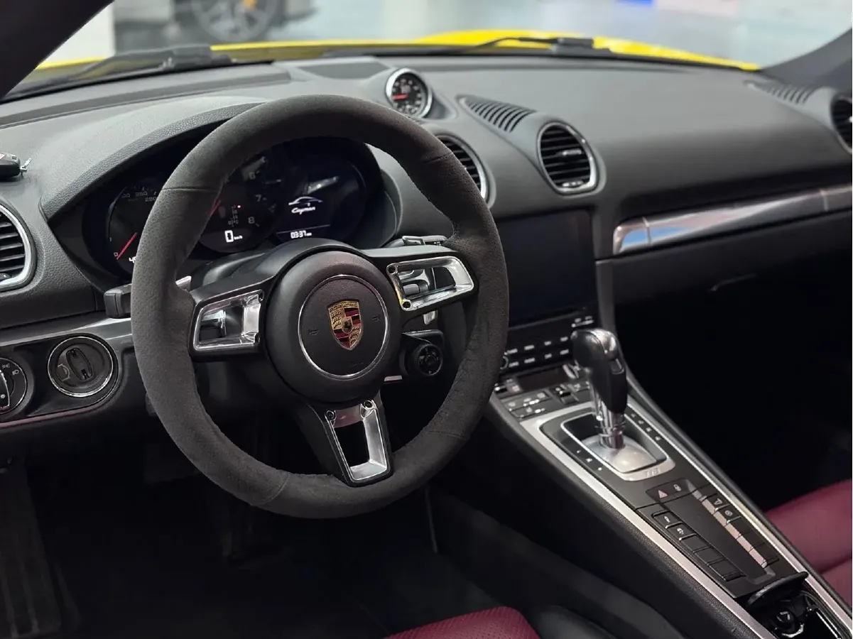 2016 Porsche 718 2.0T 250HP H4 7DCT,autocango,china used car exporter,china ev exporter,chinese used car exporter,chinese used ev exporter