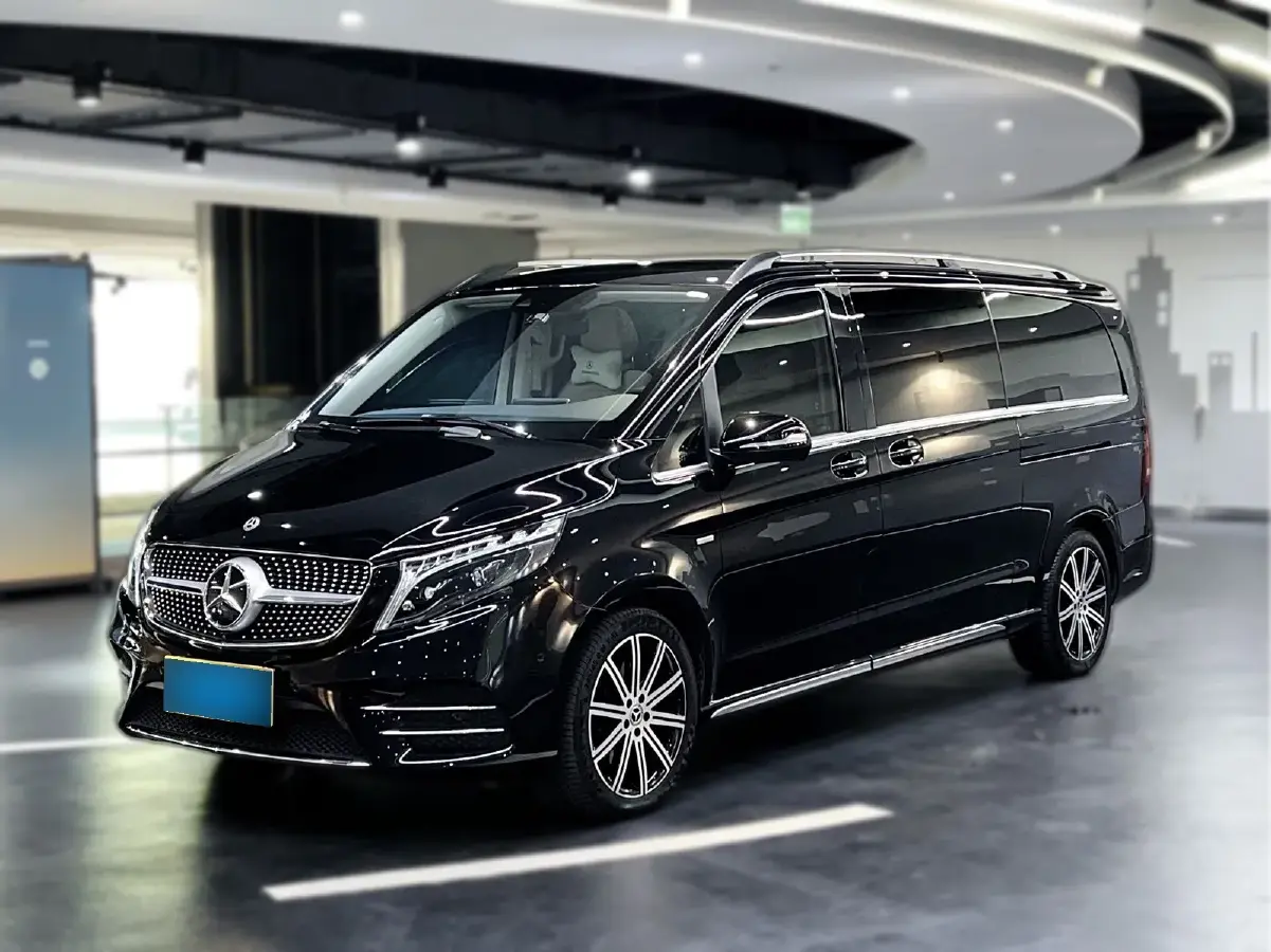 2022 Mercedes-Benz V Class 2.0T 211HP L4 9AT