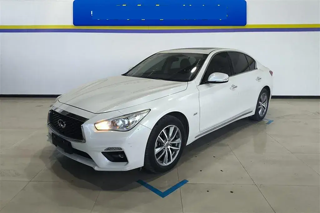 2018 Infiniti Q50L 2.0T 211HP L4 7AT