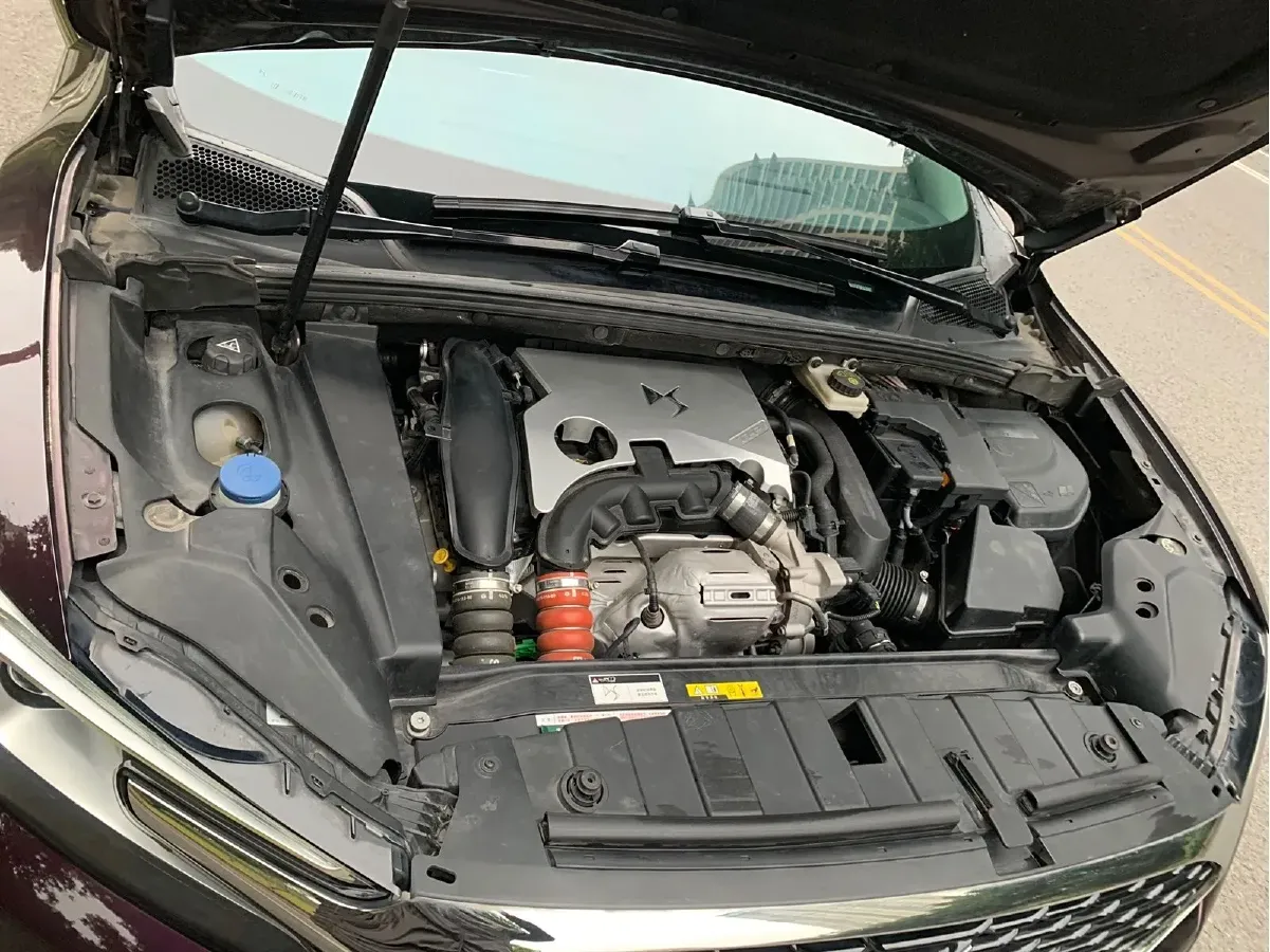 2017 DS 6 1.6T 167HP L4 6AT,autocango,china used car exporter,china ev exporter,chinese used car exporter,chinese used ev exporter