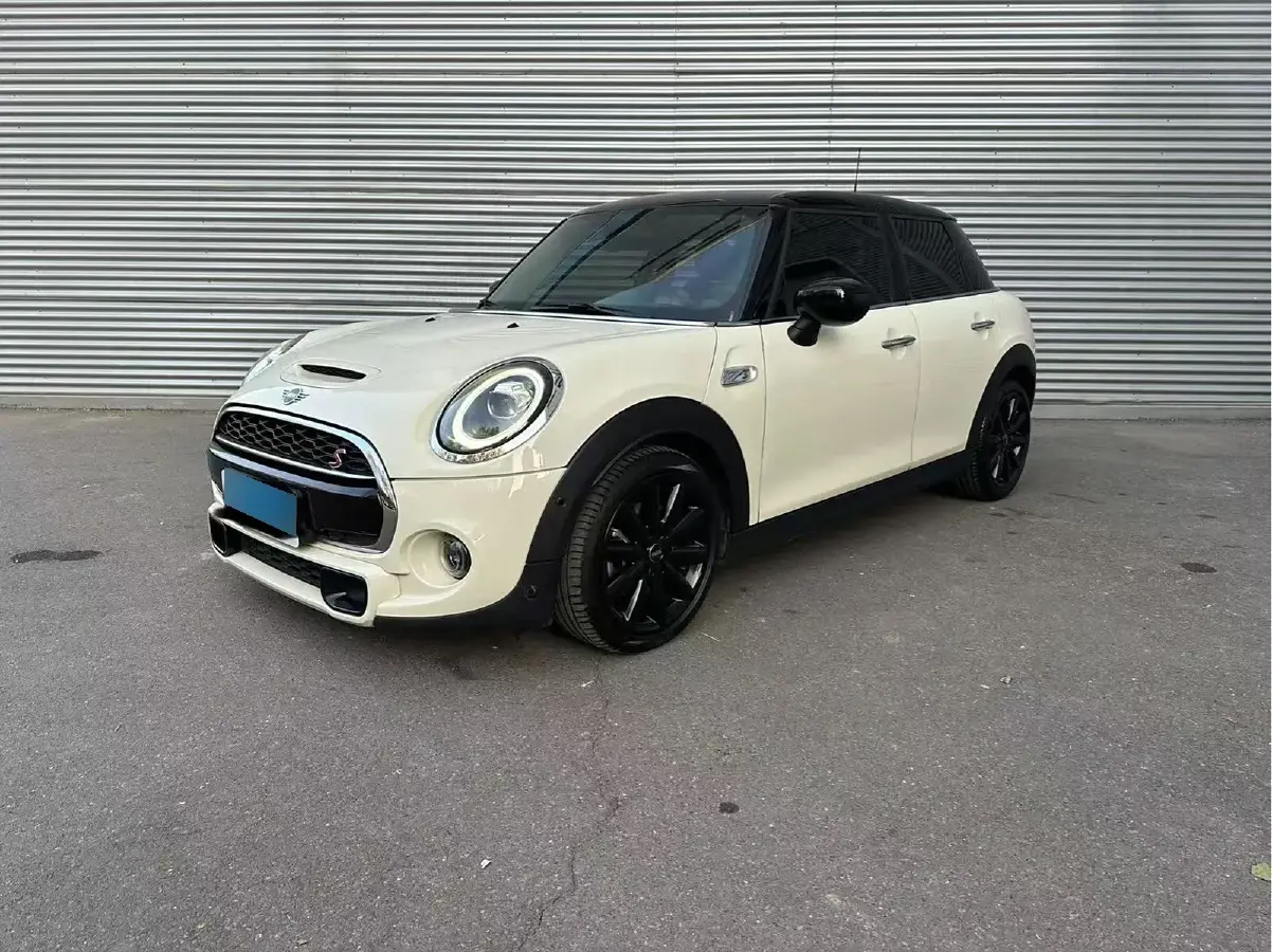 2021 MINI MINI 2.0T 192HP L4 7DCT