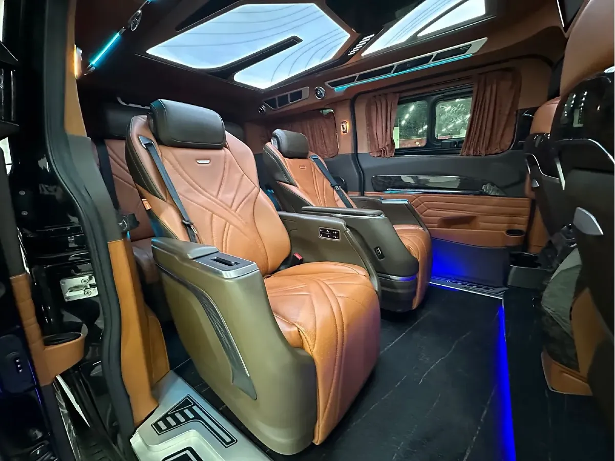 2023 JunTian HeiWuShi Youth 2.0T 220HP L4 9AT,autocango,china used car exporter,china ev exporter,chinese used car exporter,chinese used ev exporter