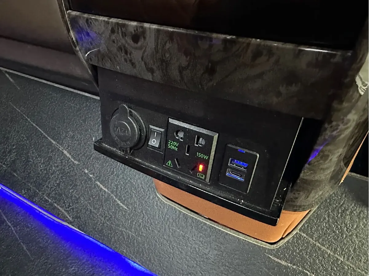 2023 JunTian HeiWuShi Youth 2.0T 220HP L4 9AT,autocango,china used car exporter,china ev exporter,chinese used car exporter,chinese used ev exporter