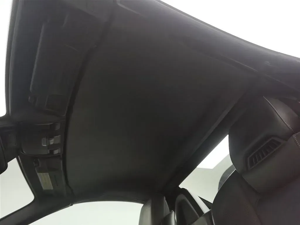 2011 Mercedes-Benz SLK Class 1.8T 184HP L4 7AT,autocango,china used car exporter,china ev exporter,chinese used car exporter,chinese used ev exporter