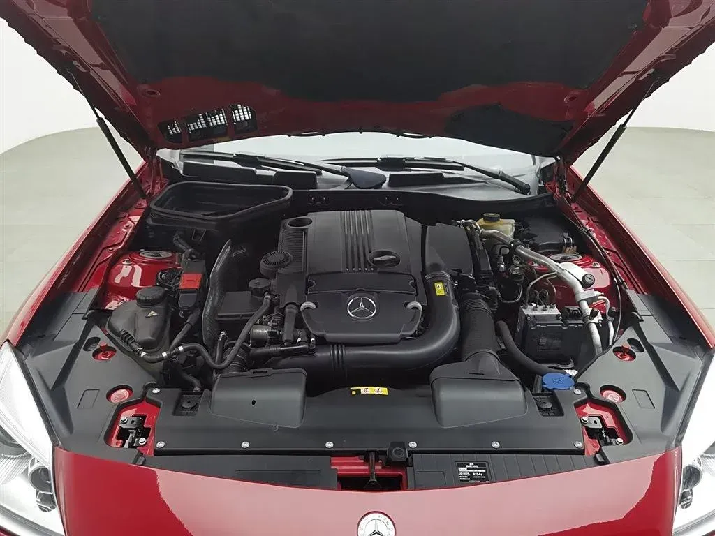 2011 Mercedes-Benz SLK Class 1.8T 184HP L4 7AT,autocango,china used car exporter,china ev exporter,chinese used car exporter,chinese used ev exporter