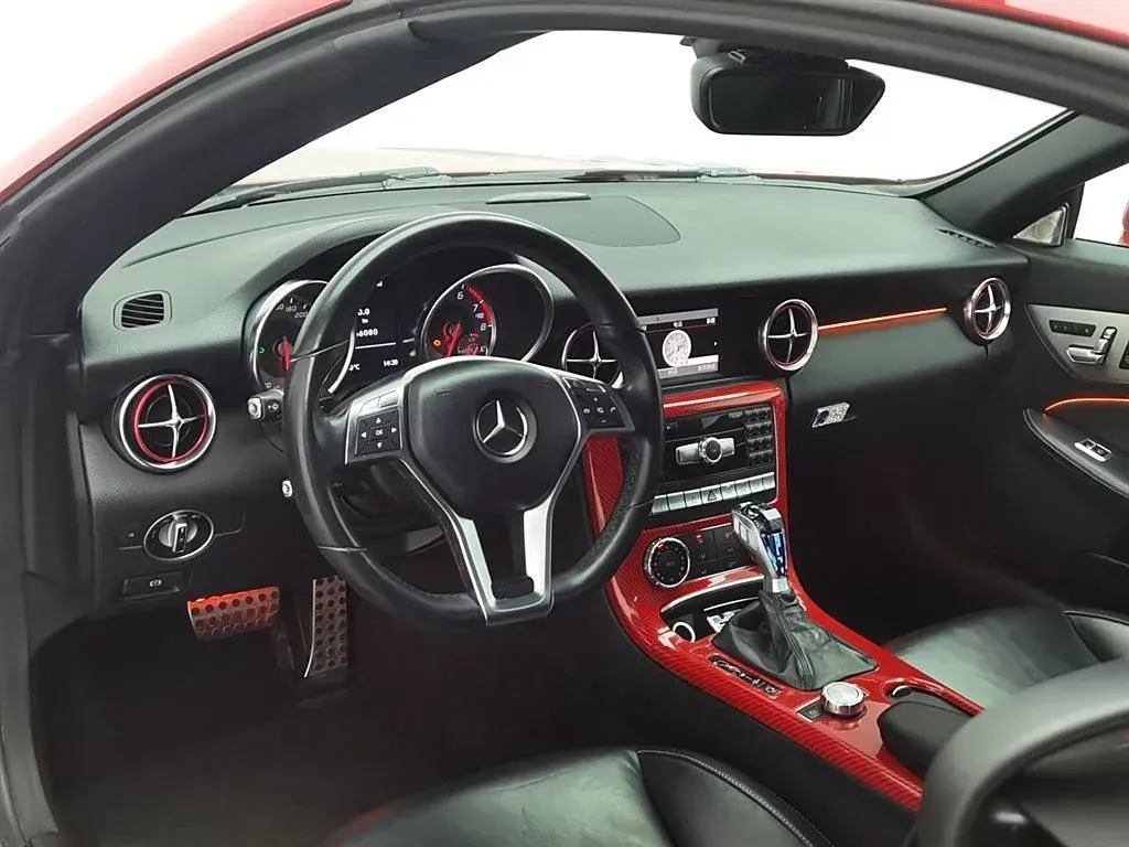 2011 Mercedes-Benz SLK Class 1.8T 184HP L4 7AT,autocango,china used car exporter,china ev exporter,chinese used car exporter,chinese used ev exporter