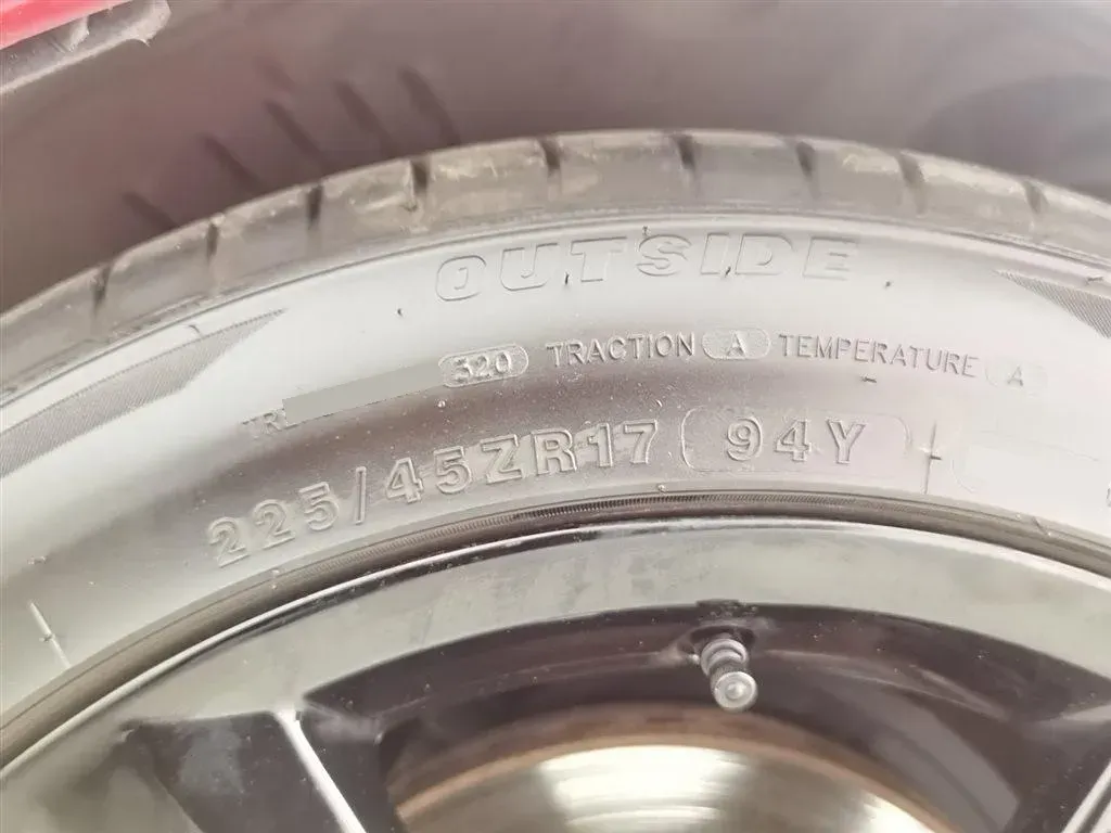 2011 Mercedes-Benz SLK Class 1.8T 184HP L4 7AT,autocango,china used car exporter,china ev exporter,chinese used car exporter,chinese used ev exporter