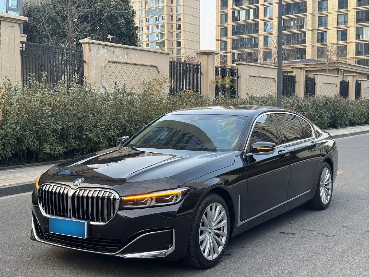 2019 BMW 7 Series 2.0T 265HP L4 8AT