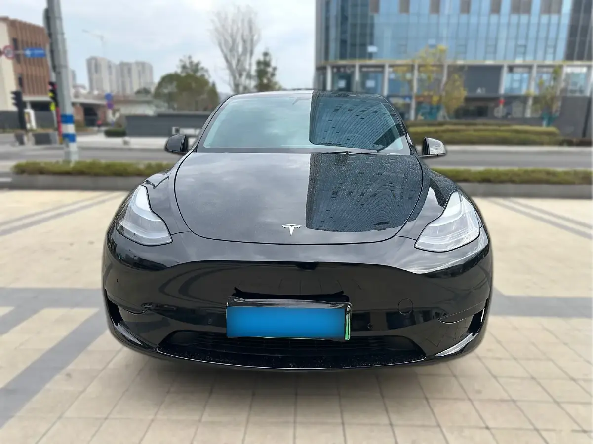 2022 Tesla Model Y BEV 60KWH