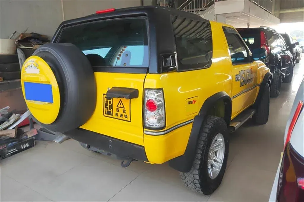 2013 Landwind X9 2.0T 122HP L4 5MT,autocango,china used car exporter,china ev exporter,chinese used car exporter,chinese used ev exporter