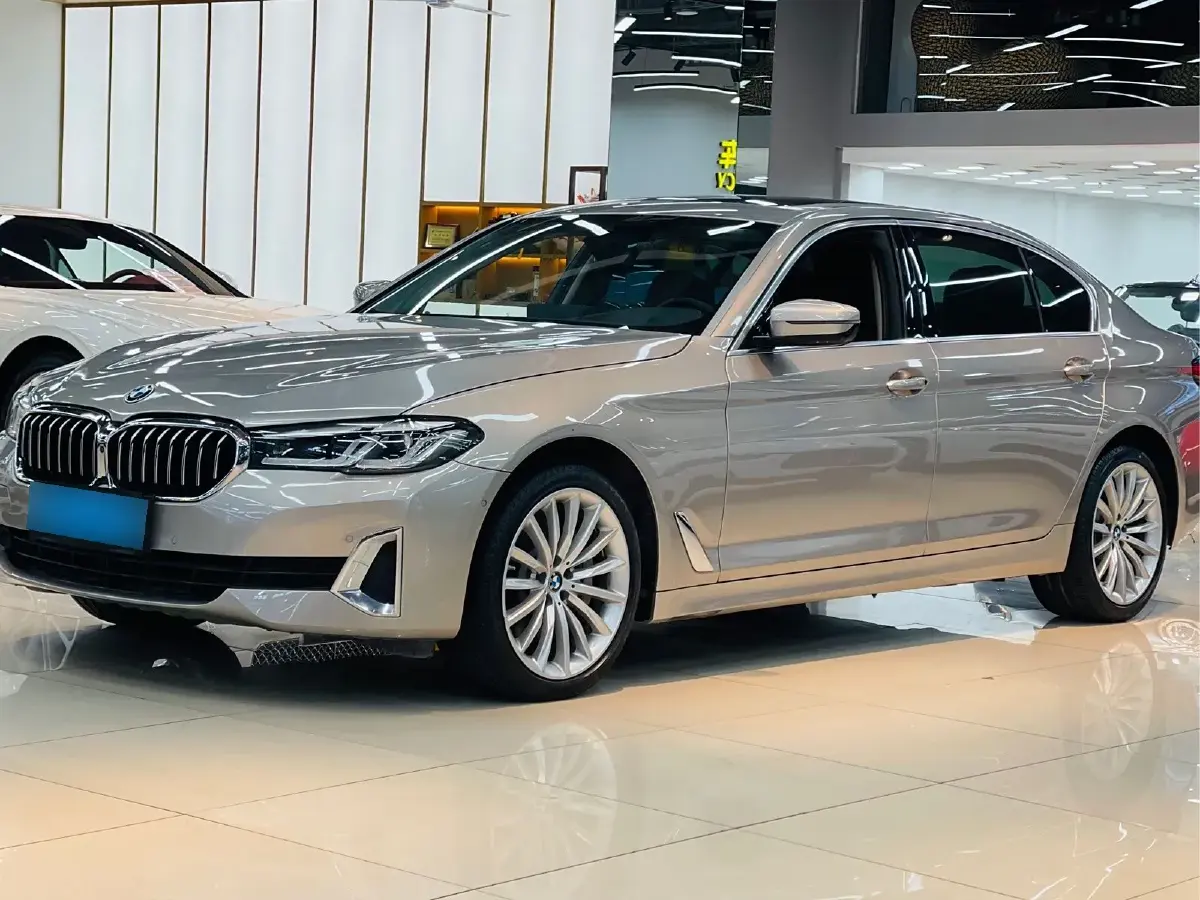 2021 BMW 5 Series 2.0T 252HP L4 8AT