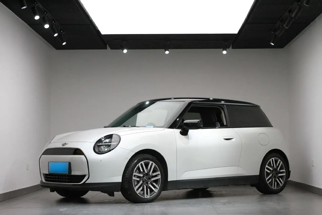 2024 MINI COOPER BEV 51.5KWH