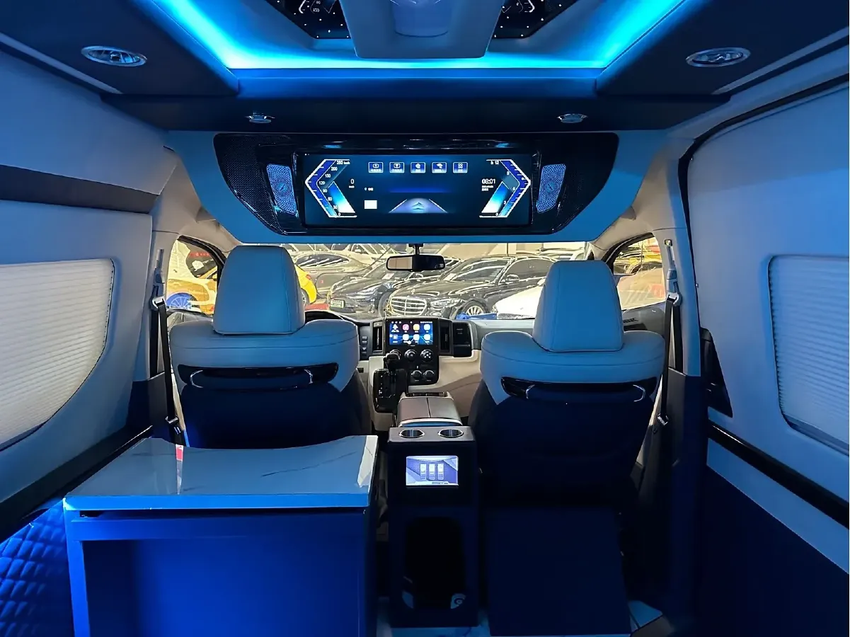 2011 Toyota Hiace 2.7L 154HP L4 4AT,autocango,china used car exporter,china ev exporter,chinese used car exporter,chinese used ev exporter