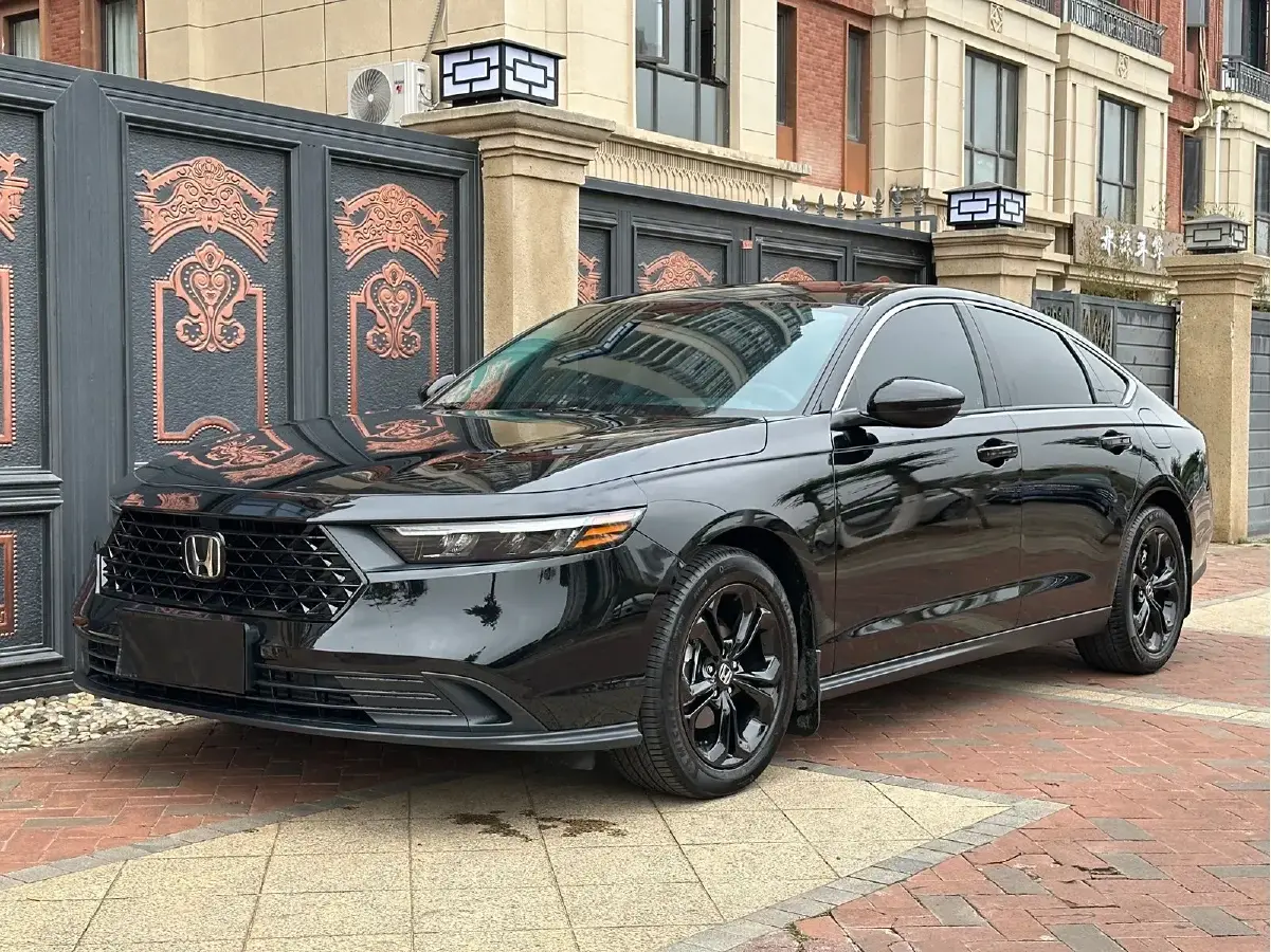 2024 Honda Accord 1.5T 192HP L4 CVT