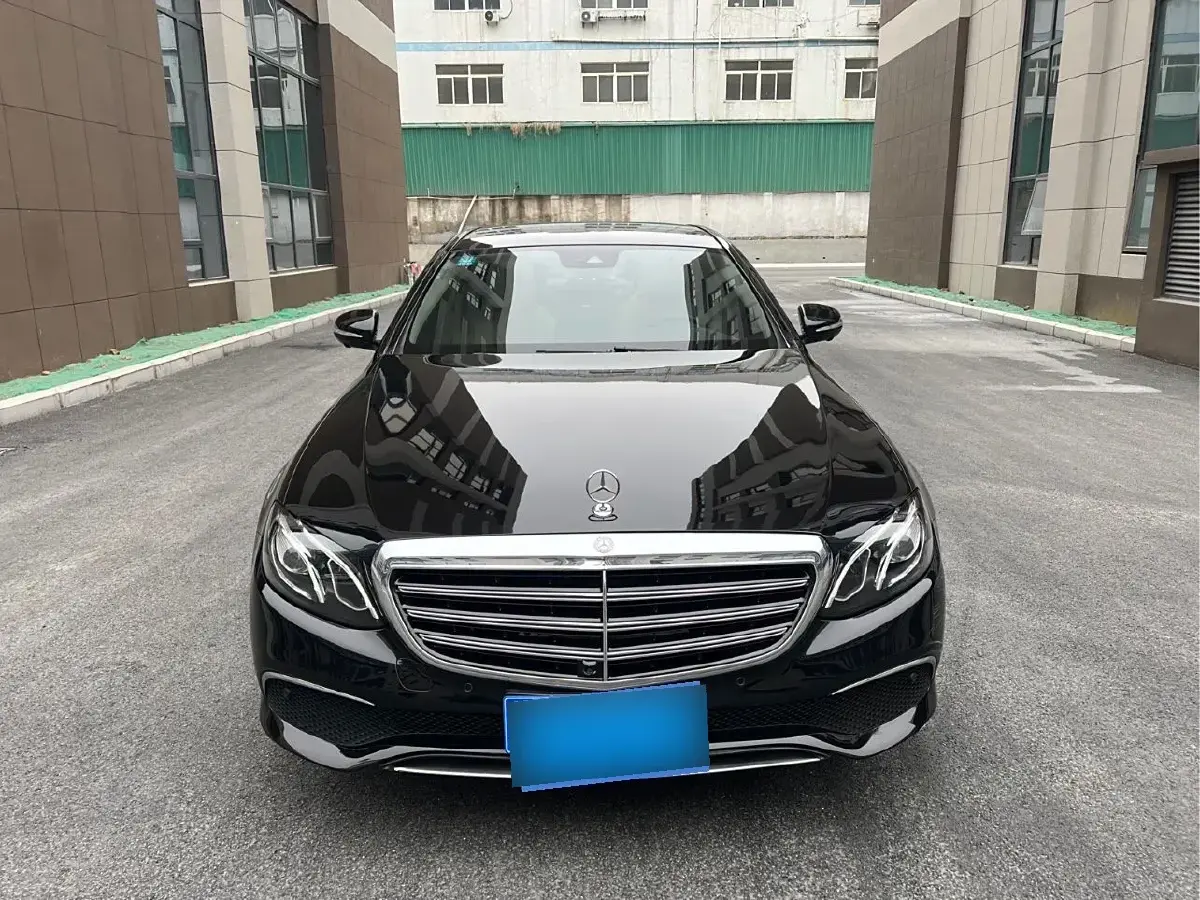 2017 Mercedes-Benz E Class 2.0T 245HP L4 9AT