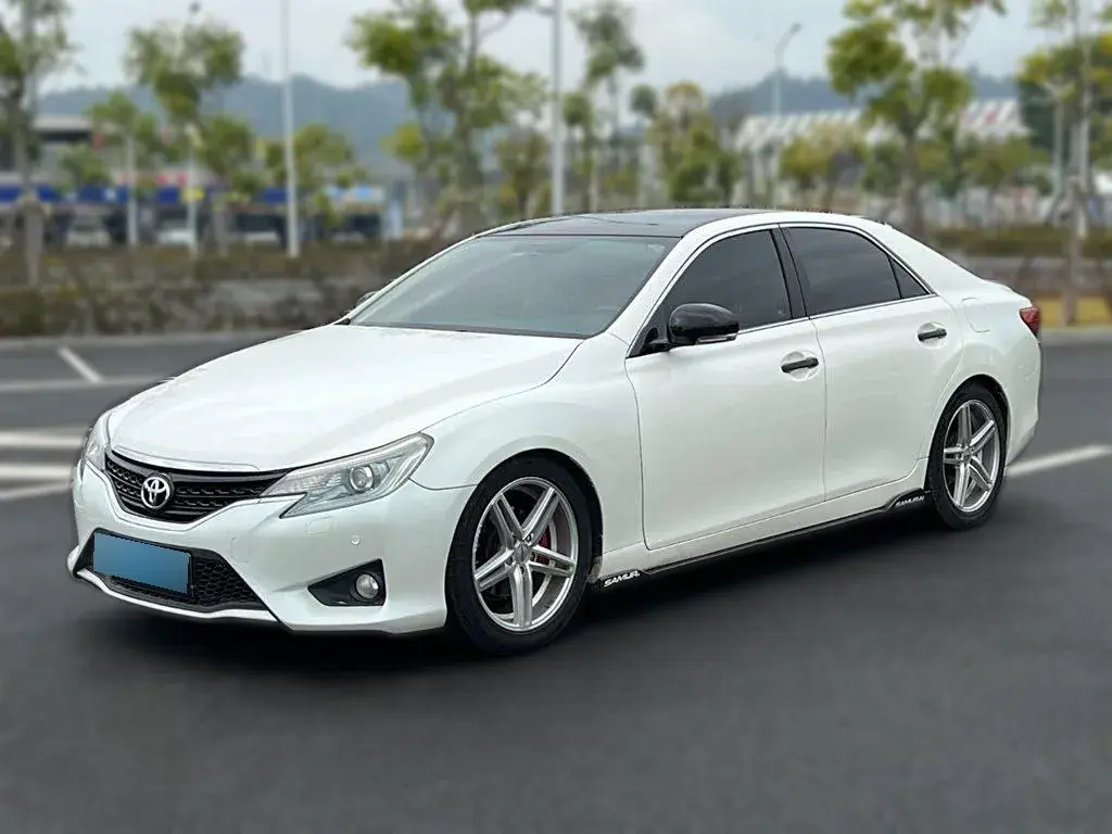 2013 Toyota Reiz 2.5L 193HP V6 6AT