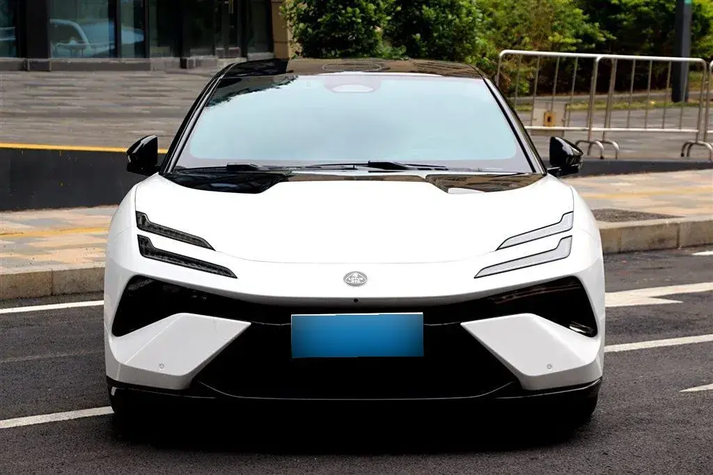 2024 Lotus EMEYA BEV 102KWH