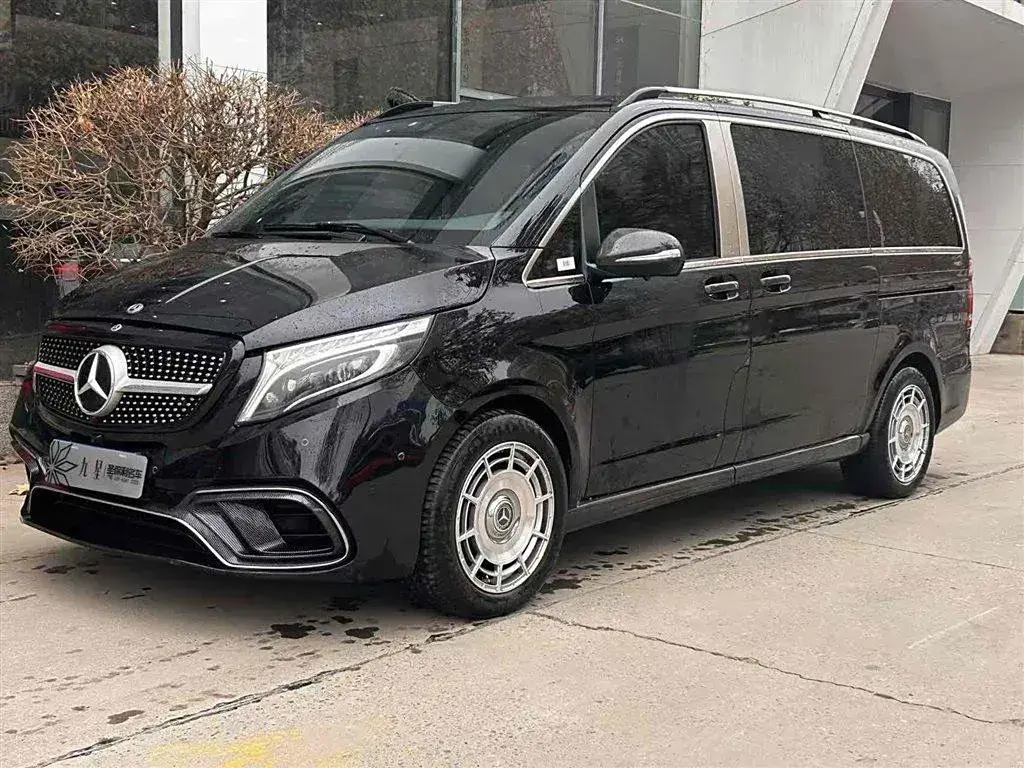 2021 Mercedes-Benz V Class 2.0T 211HP L4 9AT