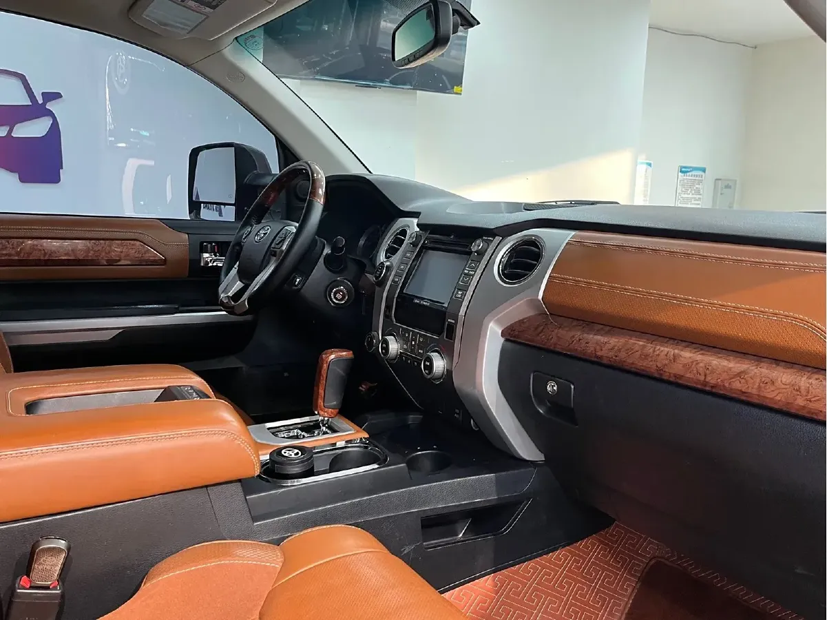 2014 Toyota Tundra 5.7L 386HP V8 6AT,autocango,china used car exporter,china ev exporter,chinese used car exporter,chinese used ev exporter