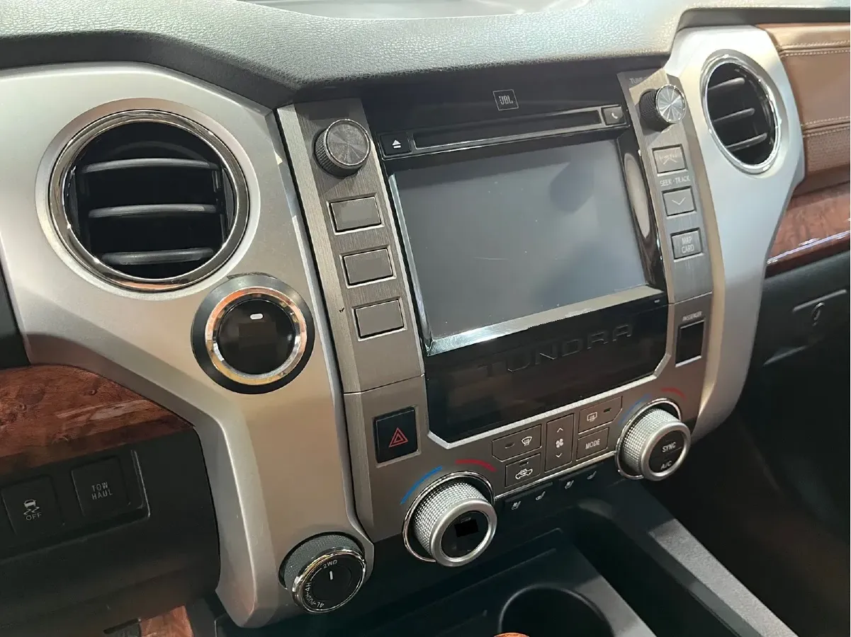 2014 Toyota Tundra 5.7L 386HP V8 6AT,autocango,china used car exporter,china ev exporter,chinese used car exporter,chinese used ev exporter