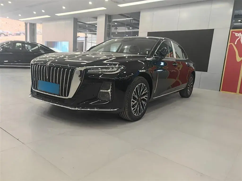 2024 HongQi H5 2.0T 224HP L4 8AT