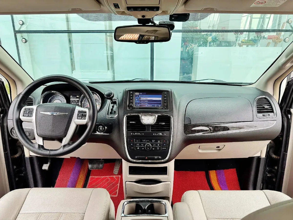 2013 Chrysler Pacifica 3.6L 283HP V6 6AT,autocango,china used car exporter,china ev exporter,chinese used car exporter,chinese used ev exporter