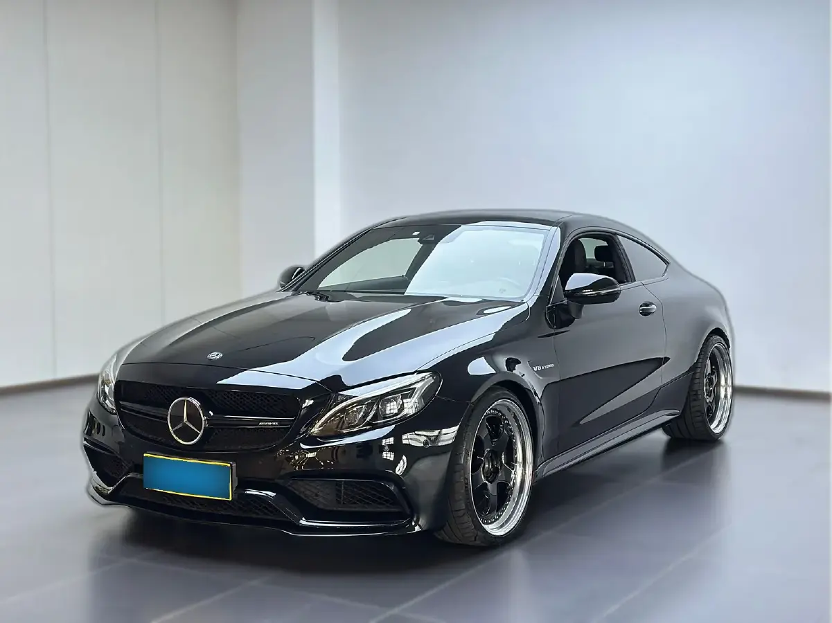 2016 Mercedes-Benz C AMG 4.0T 476HP V8 7AT