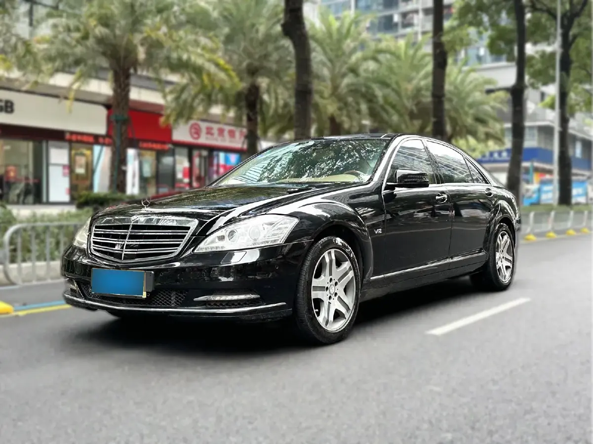 2010 Mercedes-Benz S Class 5.5T 517HP V12 5AT