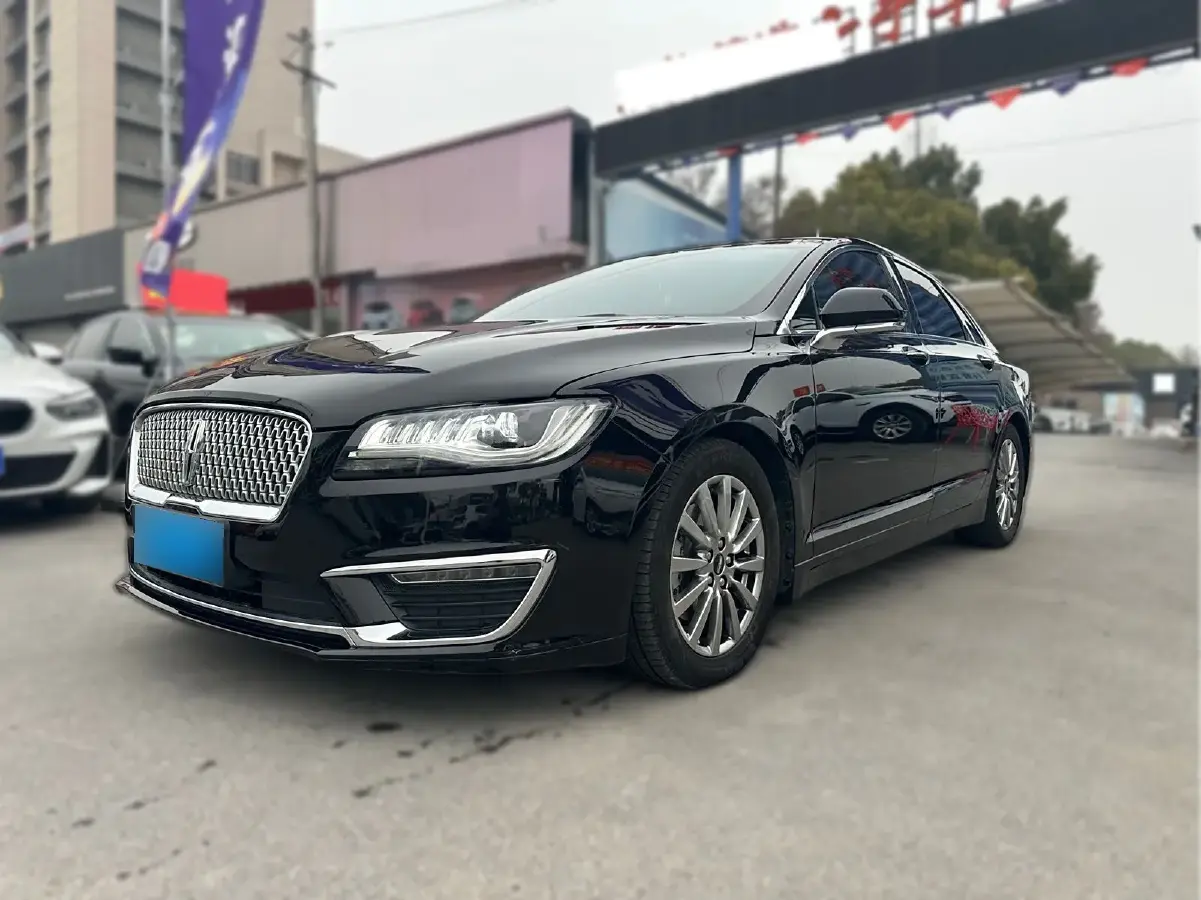 2017 Lincoln MKZ 2.0T 203HP L4 6AT