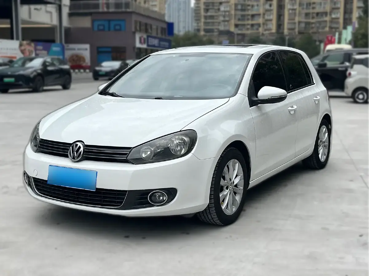 2011 Volkswagen Golf 1.4T 131HP L4 7DCT