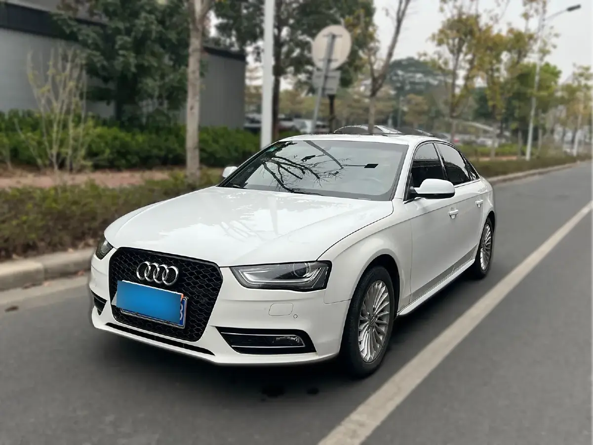 2015 Audi A4L 2.0T 180HP L4 CVT