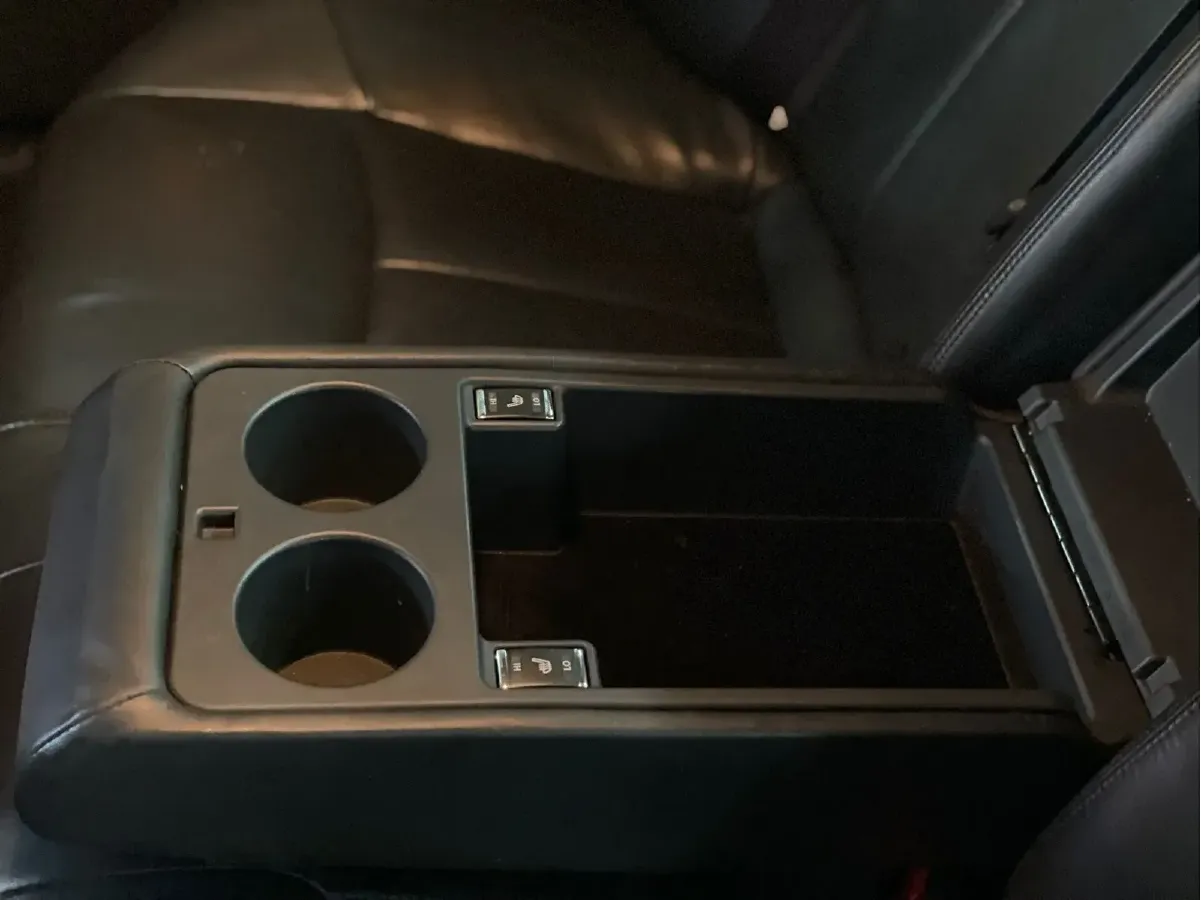 2013 Infiniti Q70 2.5L 235HP V6 7AT,autocango,china used car exporter,china ev exporter,chinese used car exporter,chinese used ev exporter