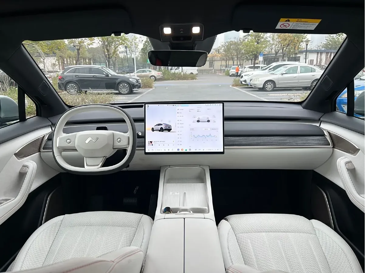 2024 ONVO L60 BEV 60KWH,autocango,china used car exporter,china ev exporter,chinese used car exporter,chinese used ev exporter