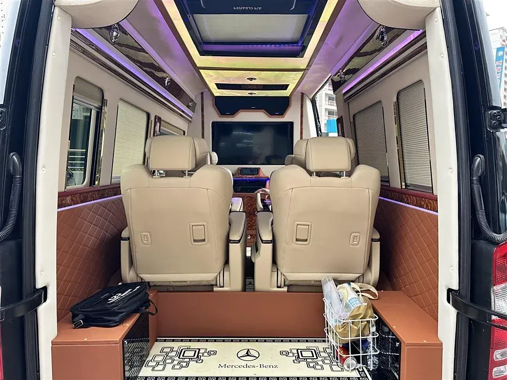 2017 Lorinser Sprinter LS500 3.5L 258HP V6 5AT,autocango,china used car exporter,china ev exporter,chinese used car exporter,chinese used ev exporter