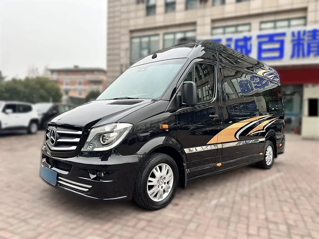 2017 Lorinser Sprinter LS500 3.5L 258HP V6 5AT,autocango,china used car exporter,china ev exporter,chinese used car exporter,chinese used ev exporter