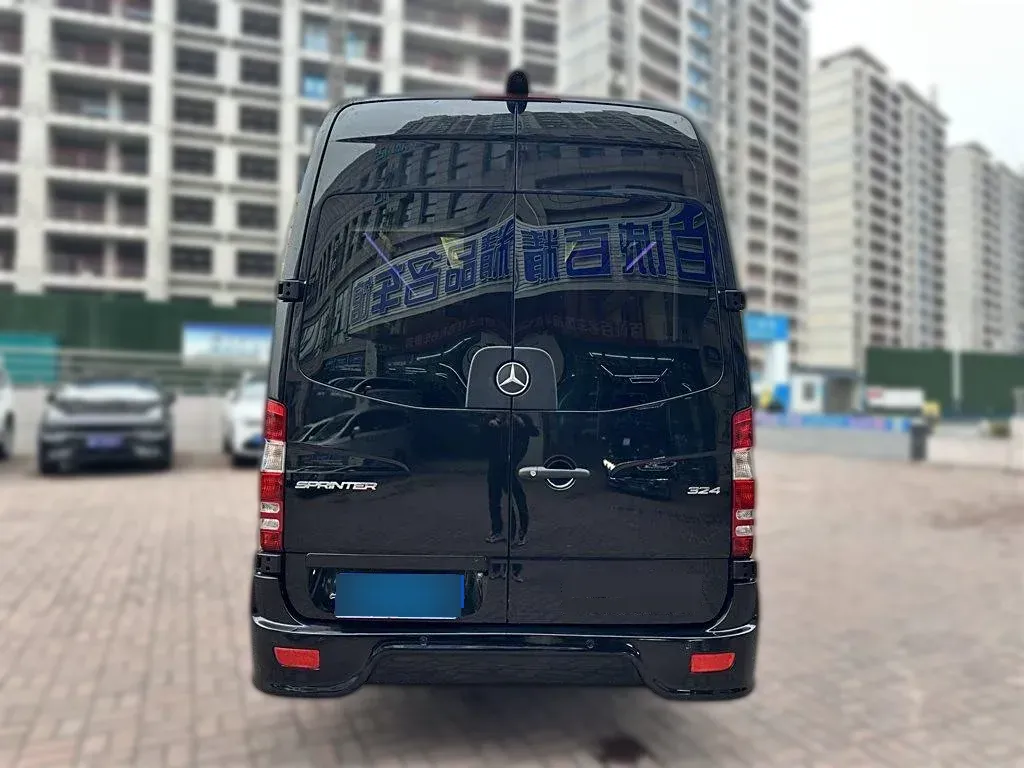 2017 Lorinser Sprinter LS500 3.5L 258HP V6 5AT,autocango,china used car exporter,china ev exporter,chinese used car exporter,chinese used ev exporter