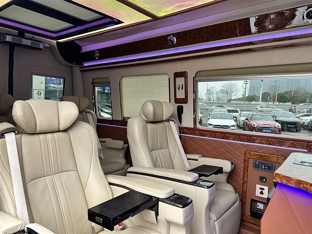 2017 Lorinser Sprinter LS500 3.5L 258HP V6 5AT,autocango,china used car exporter,china ev exporter,chinese used car exporter,chinese used ev exporter