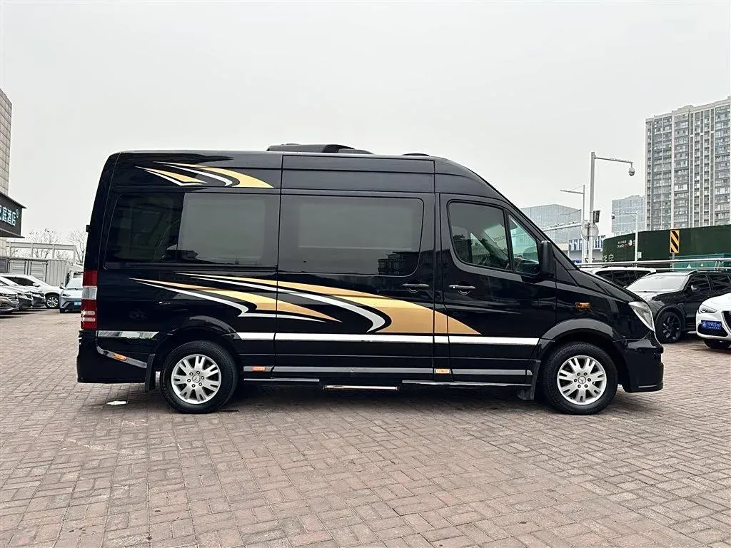 2017 Lorinser Sprinter LS500 3.5L 258HP V6 5AT,autocango,china used car exporter,china ev exporter,chinese used car exporter,chinese used ev exporter