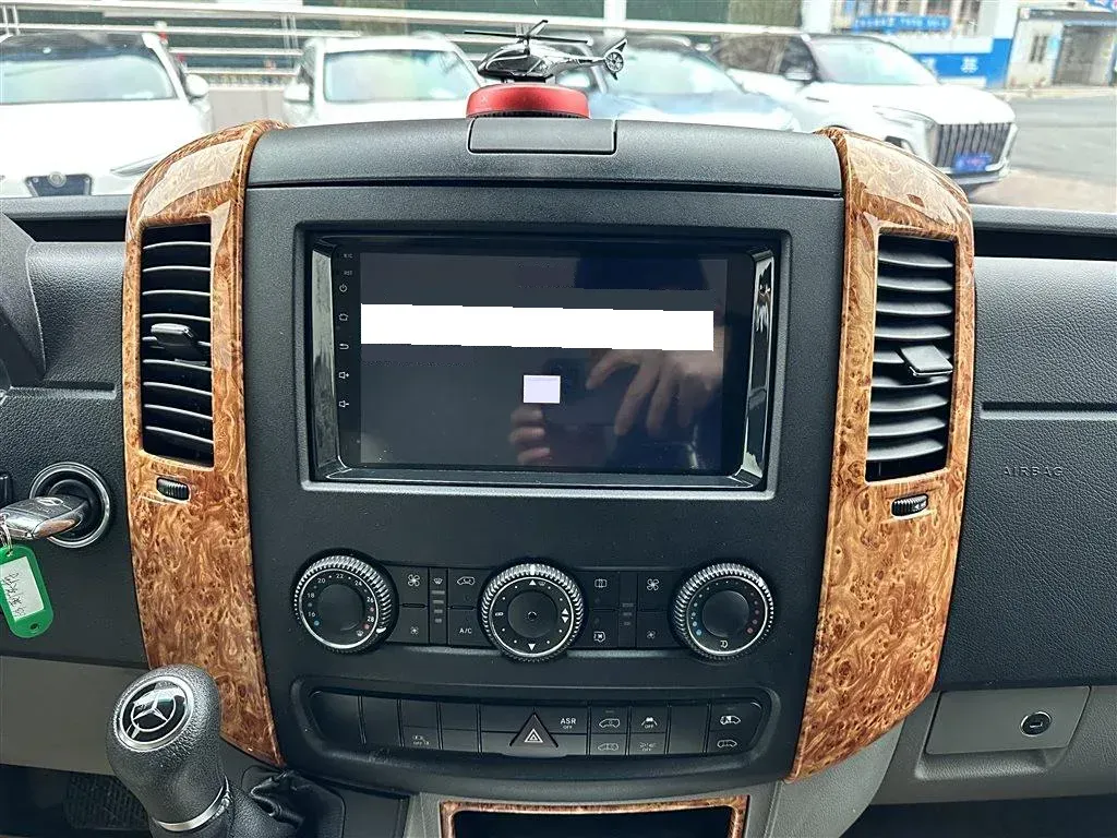 2017 Lorinser Sprinter LS500 3.5L 258HP V6 5AT,autocango,china used car exporter,china ev exporter,chinese used car exporter,chinese used ev exporter