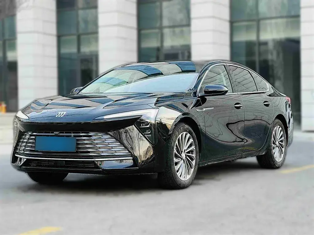 2024 Buick Larcosse 2.0T 237HP L4 9AT