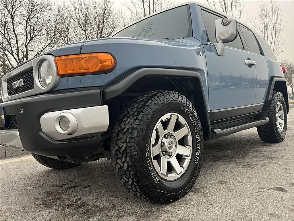 2013 Toyota FJ Cruiser 4.0L 272HP V6 5AT,autocango,china used car exporter,china ev exporter,chinese used car exporter,chinese used ev exporter