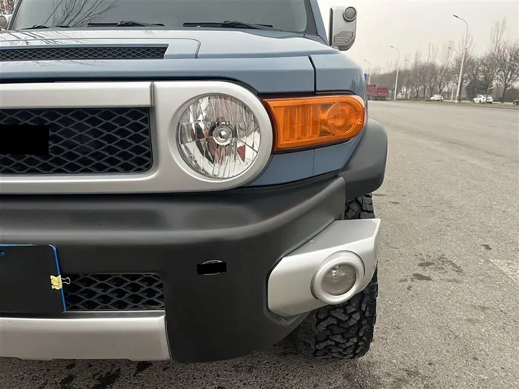 2013 Toyota FJ Cruiser 4.0L 272HP V6 5AT,autocango,china used car exporter,china ev exporter,chinese used car exporter,chinese used ev exporter