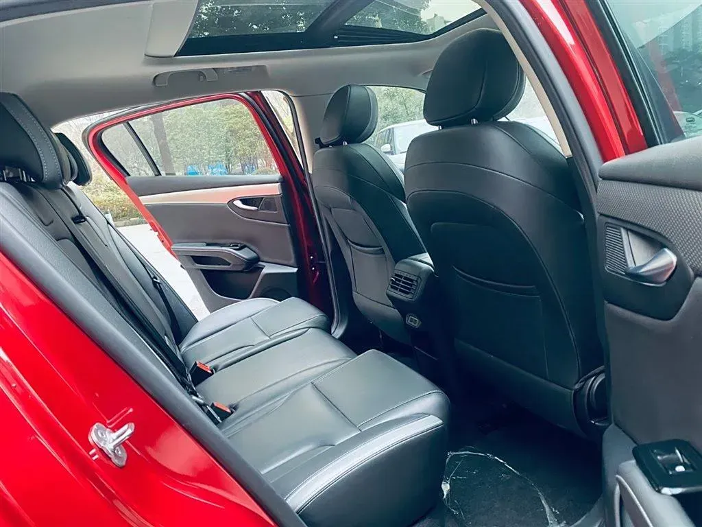 2020 Qoros 7 1.8T 231HP L4 7DCT,autocango,china used car exporter,china ev exporter,chinese used car exporter,chinese used ev exporter