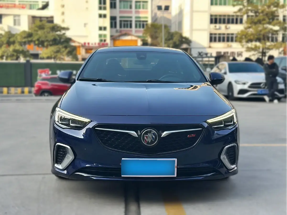 2019 Buick Regal 2.0T 261HP L4 9AT,autocango,china used car exporter,china ev exporter,chinese used car exporter,chinese used ev exporter