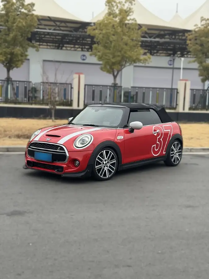 2021 MINI MINI 2.0T 192HP L4 7DCT