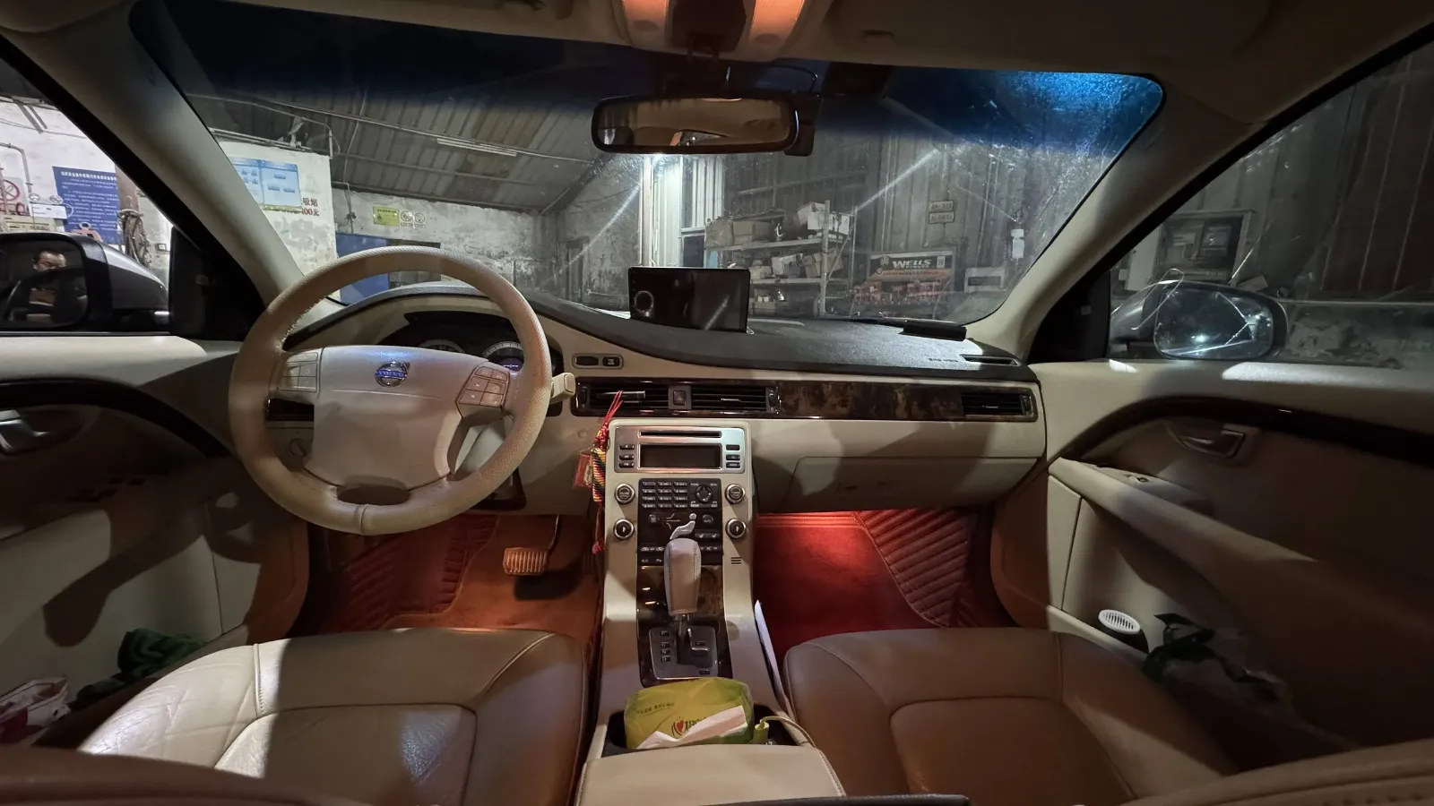 2009 Volvo S80L 2.5T 200HP L5 6AT,autocango,china used car exporter,china ev exporter,chinese used car exporter,chinese used ev exporter