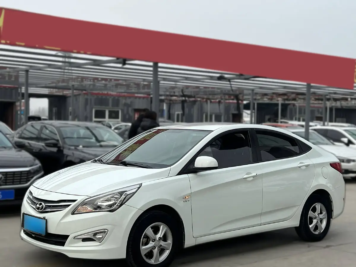 2014 Hyundai Reina 1.4L 107HP L4 4AT