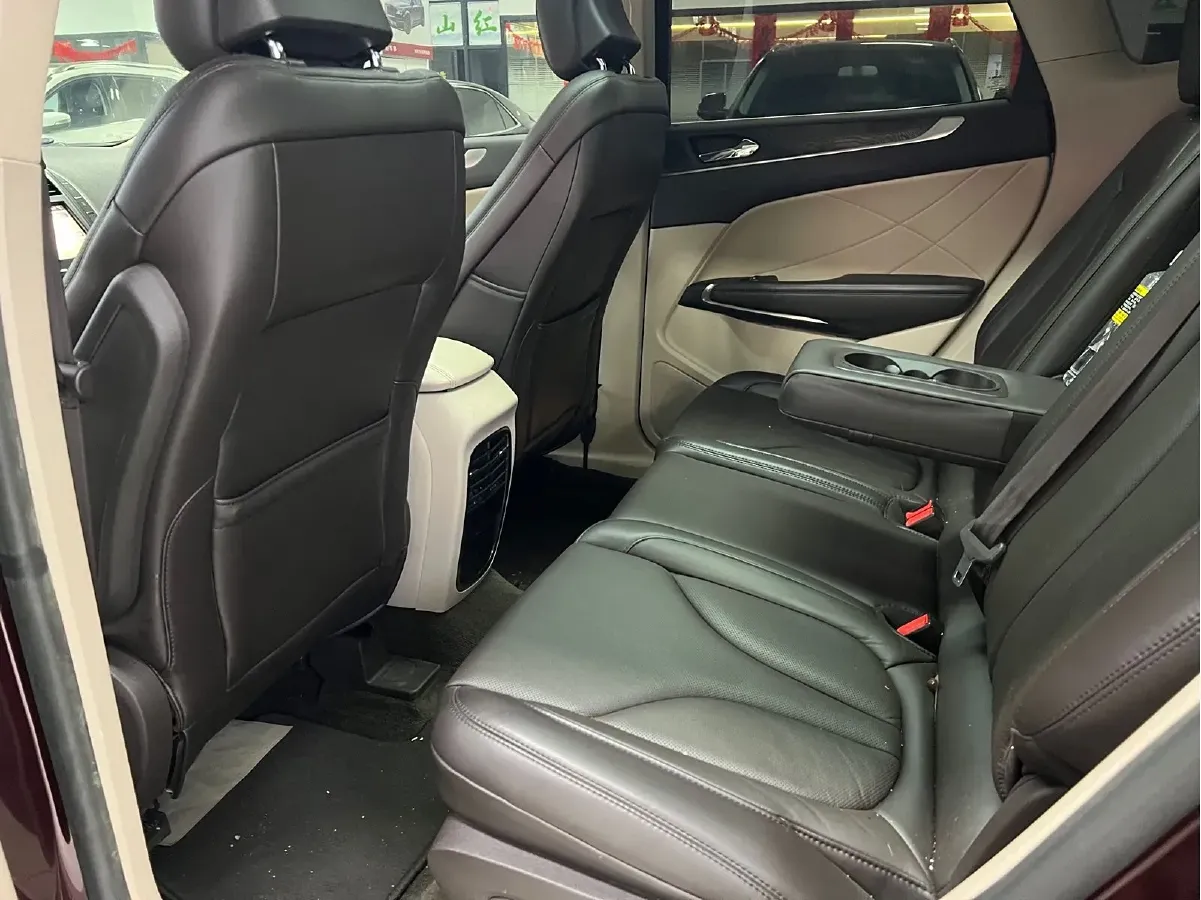 2017 Lincoln MKC 2.0T 203HP L4 6AT,autocango,china used car exporter,china ev exporter,chinese used car exporter,chinese used ev exporter