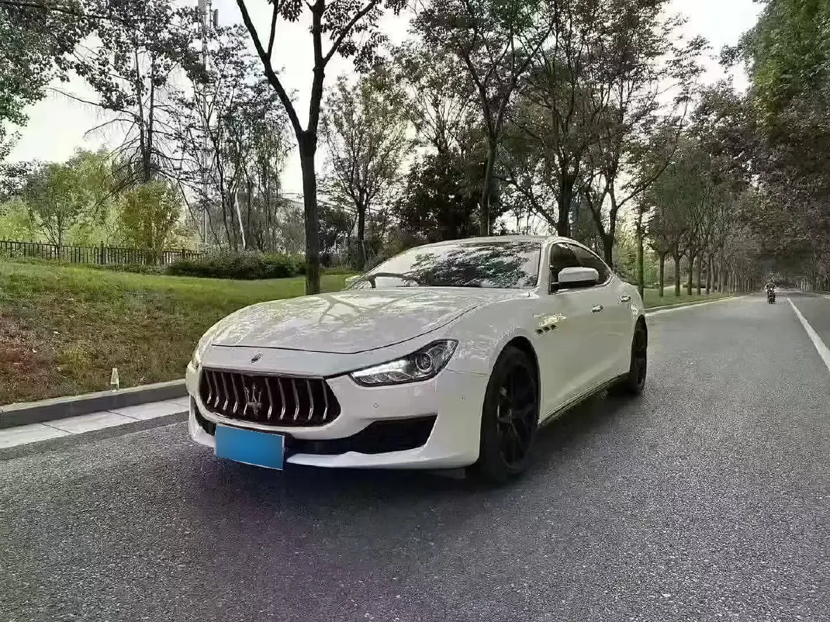 2018 Maserati Ghibli 3.0T 350HP V6 8AT